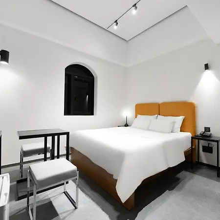 The Wall Hotel Sungshin Universiy